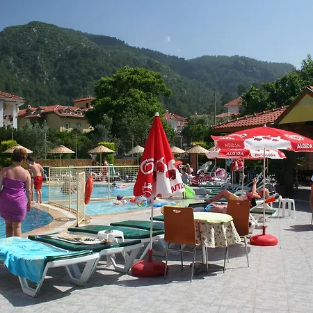 Aparthotel Club Sun Village 3*