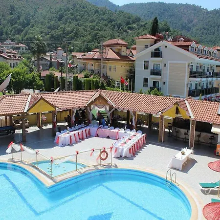Club Sun Village מלון דירות