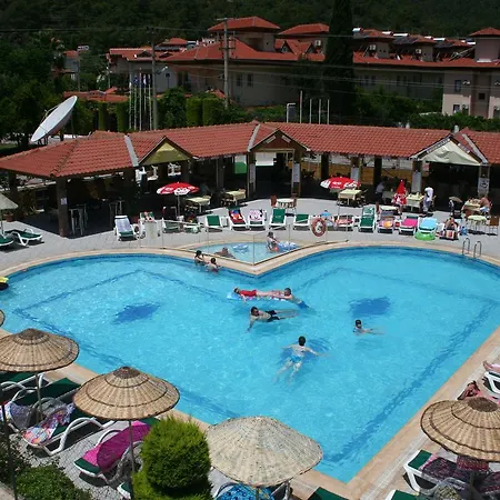 Club Sun Village מלון דירות