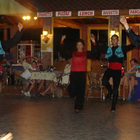 מלון דירות Club Sun Village