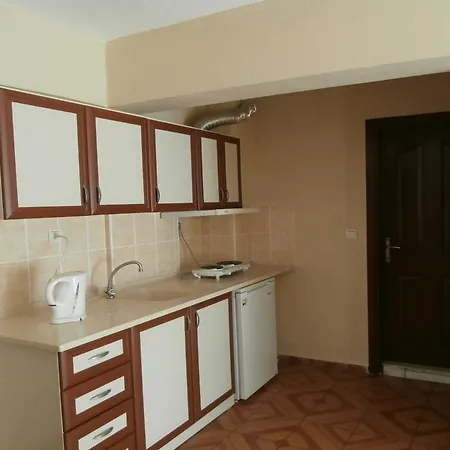 Club Sun Village מלון דירות 3*